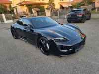 Usata Porsche Taycan 141 kW (193 CV) 2021 Nero Berlina