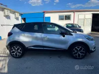 Usata Renault Captur 110 CV (80 kW) 2018 Grigio SUV