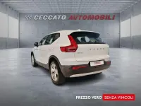 Usata Volvo XC40 Momentum 150 CV (110 kW) 2018 Bianco SUV