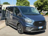 Usata Ford Tourneo Custom Active 185 CV (136 kW) 2021 Blu chrome metallizzato Furgone