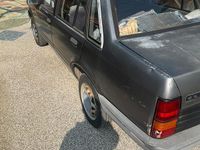 Usata Opel Corsa 1989 Grigio Berlina