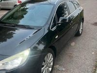 Usata Opel Astra 130 CV (95 kW) 2012 Nero Station wagon