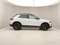 Usata VW T-Roc Life 110 CV (80 kW) 2023 Bianco SUV