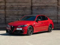 Usata Alfa Romeo Giulia Competizione 510 CV (375 kW) 2020 Rosso competizione Berlina