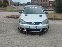 Usata VW Golf V 115 CV (84 kW) 2004 Grigio Utilitaria
