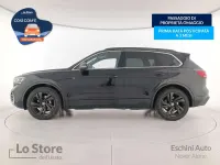 Usata VW Touareg R-line 231 CV (169 kW) 2024 Nero SUV