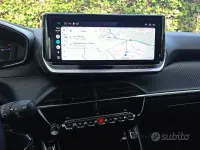 Usata Peugeot 2008 Allure 101 CV (74 kW) 2024 Grigio SUV