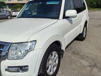 Usata Mitsubishi Pajero Intense 190 CV (139 kW) 2016 Bianco SUV