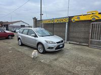 Usata Ford Focus Style 116 CV (85 kW) 2008 Grigio Station wagon