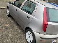 Usata Fiat Punto 60 CV (44 kW) 2004 Grigio Berlina