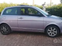 Usata Lancia Ypsilon 69 CV (50 kW) 2010 Viola Utilitaria