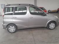 usata Toyota Yaris Verso 1.3lt benzina neo patentati