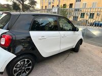 Usata Smart ForFour 71 CV (52 kW) 2020 Bianco Utilitaria