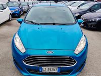 Usata Ford Fiesta Titanium 95 CV (69 kW) 2015 Blu Utilitaria