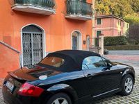 Usata Audi TT Roadster 150 CV (110 kW) 2002 Nero Cabrio