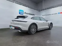 Usata Porsche Taycan Cross Turismo 139 kW (190 CV) 2023 Grigio Station wagon
