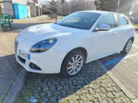 Usata Alfa Romeo Giulietta Exclusive 170 CV (125 kW) 2012 Bianco Utilitaria