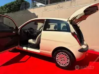 Usata Lancia Ypsilon 60 CV (44 kW) 2006 Giallo Utilitaria