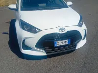 Nuova Toyota Yaris 101 CV (74 kW) 2025 Bianco Utilitaria