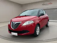 Usata Lancia Ypsilon Gold 69 CV (50 kW) 2012 Rosso Utilitaria