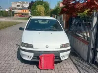 Usata Fiat Punto 80 CV (58 kW) 2002 Bianco Utilitaria
