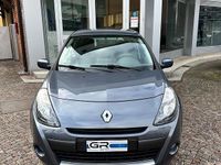 Usata Renault Clio II Dynamique 75 CV (55 kW) 2010 Grigio Berlina