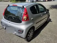 Usata Peugeot 107 Active 68 CV (50 kW) 2011 Grigio Utilitaria