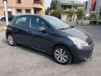 Usata Peugeot 208 Access 68 CV (50 kW) 2015 Grigio Utilitaria
