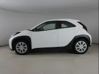 Usata Toyota Aygo X Active 72 CV (52 kW) 2022 Bianco SUV