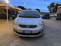 Usata Kia Venga EX 90 CV (66 kW) 2010 Argento Utilitaria