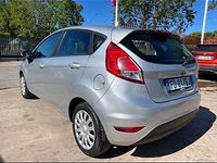 Gebraucht Ford Fiesta 75 PS (55 kW) 2016 Grau Kleinwagen