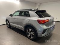 Usata VW T-Roc R-line 150 CV (110 kW) 2023 Argento SUV
