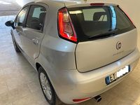 Usata Fiat Punto Lounge 85 CV (62 kW) 2015 Grigio Utilitaria