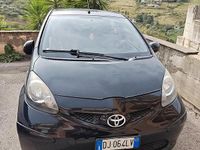 Usata Toyota Aygo 68 CV (50 kW) 2007 Nero Utilitaria