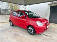 Usata Kia Picanto 65 CV (47 kW) 2005 Rosso Utilitaria