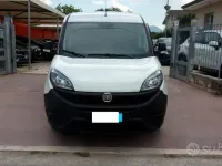 Usata Fiat Doblò S 105 CV (77 kW) 2022 Bianco Monovolume