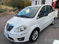 Usata Lancia Musa 77 CV (56 kW) 2012 Bianco Monovolume