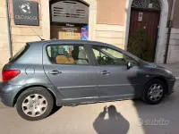 Käytetty Peugeot 307 88 HP (64 kW) 2006 Harmaa Viistoperä