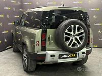 Usado Land Rover Defender Dynamic 200 CV (147 kW) 2023 Verde SUV