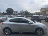 Usata Alfa Romeo Giulietta Distinctive 120 CV (88 kW) 2011 Argento Utilitaria