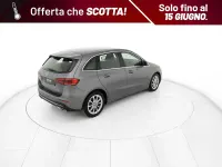 Usata Mercedes B200 150 CV (110 kW) 2020 Grigio Utilitaria