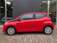 Usata Toyota Aygo Connect Style 72 CV (52 kW) 2020 Rosso Utilitaria