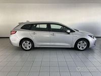 Usata Toyota Corolla Hybrid Active 122 CV (89 kW) 2020 Grigio Station wagon