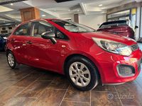 Usata Kia Rio EX 86 CV (63 kW) 2013 Rosso Berlina