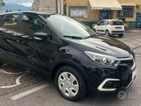 Usata Renault Captur Life 90 CV (66 kW) 2020 Nero SUV