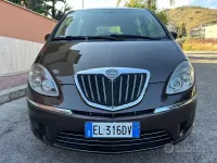 Usata Lancia Musa 95 CV (69 kW) 2011 Grigio Monovolume