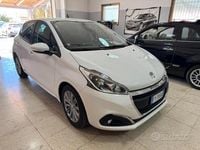 Usata Peugeot 208 Allure 101 CV (74 kW) 2019 Bianco Utilitaria