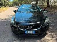 Usata Volvo V40 120 CV (88 kW) 2018 Berlina
