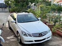 Usata Mercedes E250 Avantgarde 204 CV (150 kW) 2009 Bianco Coupé