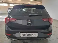 Usata VW Polo R-line 95 CV (69 kW) 2023 2t nero perlato Utilitaria